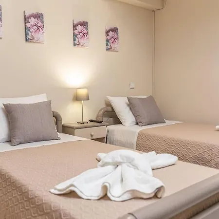 Eden Apartment *